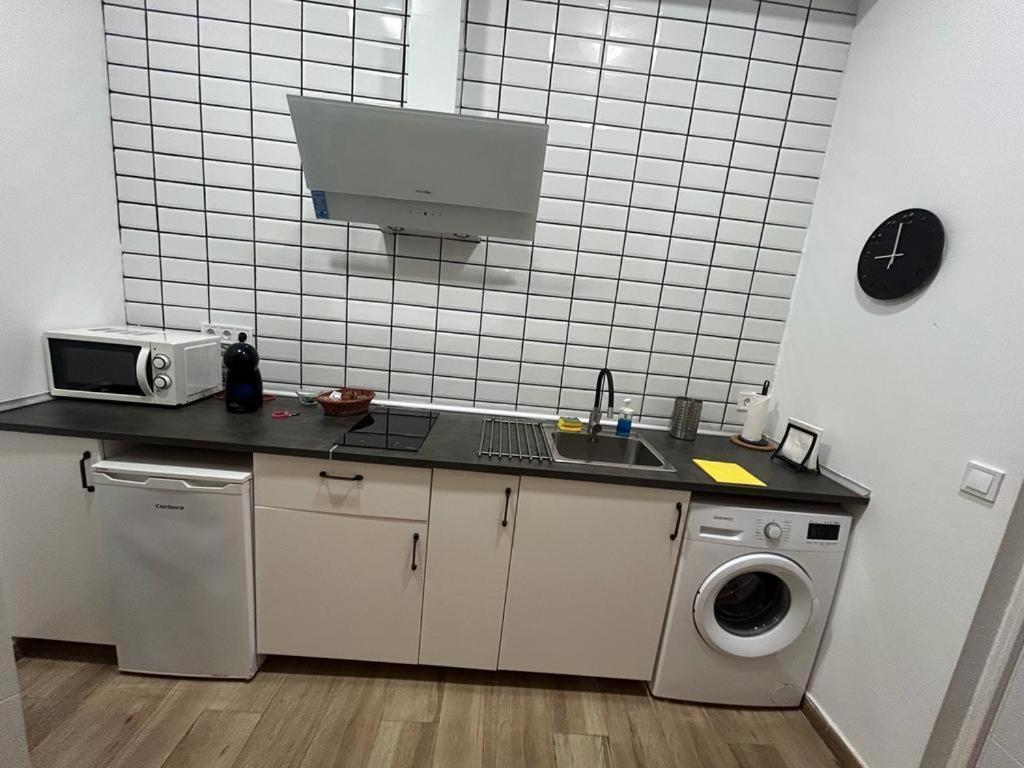 Apartamentos Pino Benidorm Eksteriør billede